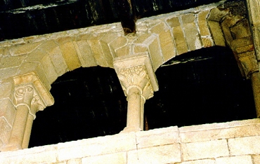 Falso triforio do Mosteiro 