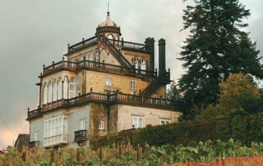 Parroquia de Aciveiro. Antiga casa dos González-Barros, estilo tardomodernista 1931