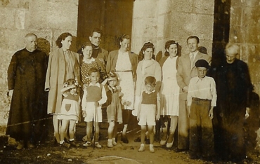 Parroquia Santa Maria de Presqueiras. Curas de Presqueiras: Dn. Benigno Cendn y Dn. Manuel Fraiz 