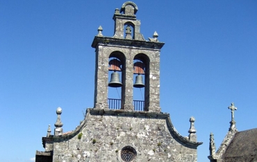 Parroquia San Miguel de Presqueiras. Igrexa
